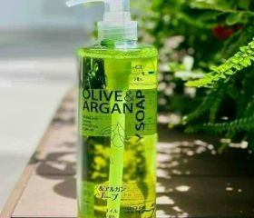 sua-tam-dau-olive-argan-tu-nhien-deve